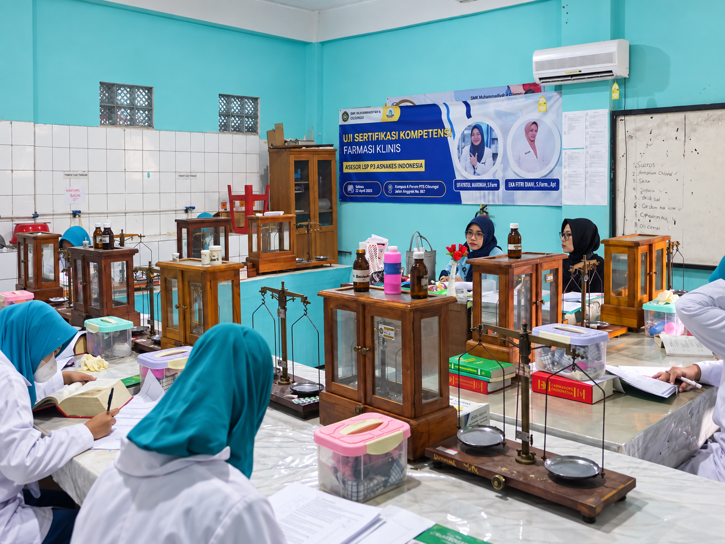 Mengenal peralatan dan ruang praktik farmasi