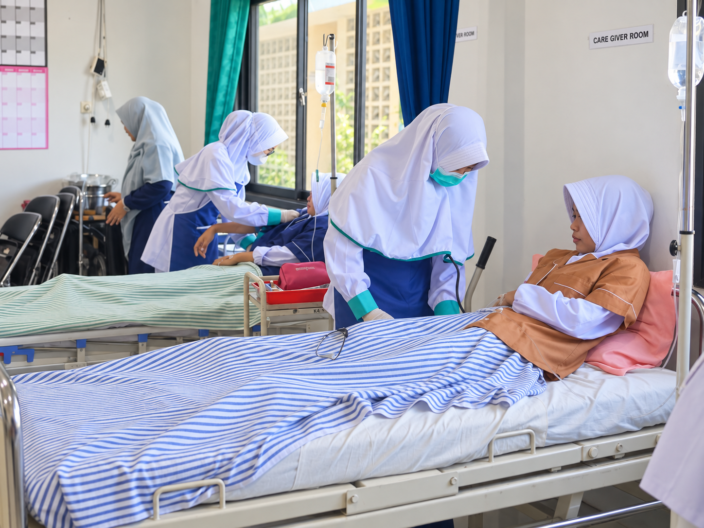 Kegiatan Layanan Penunjang Keperawatan dan Caregiving